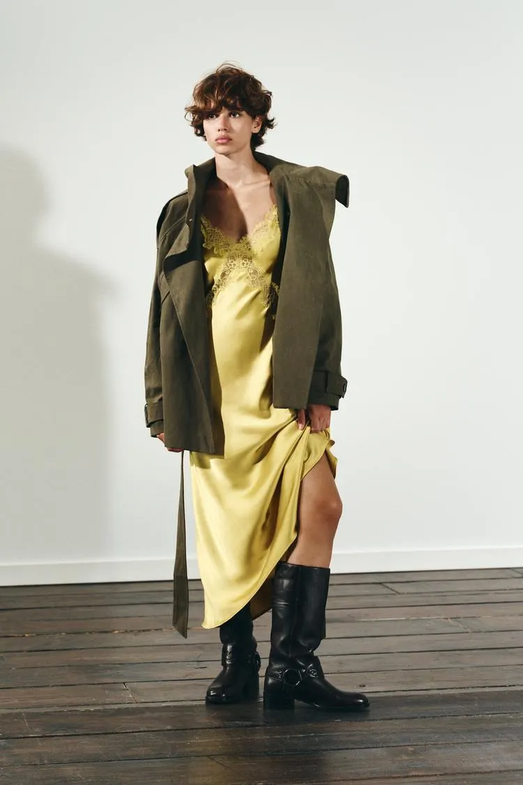 VESTIDO MIDI SATINADO ENCAJE