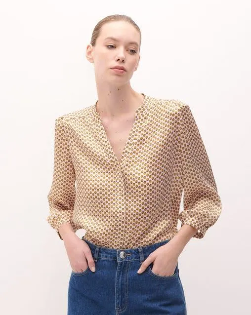Blusa De Satín Estampada Escote V