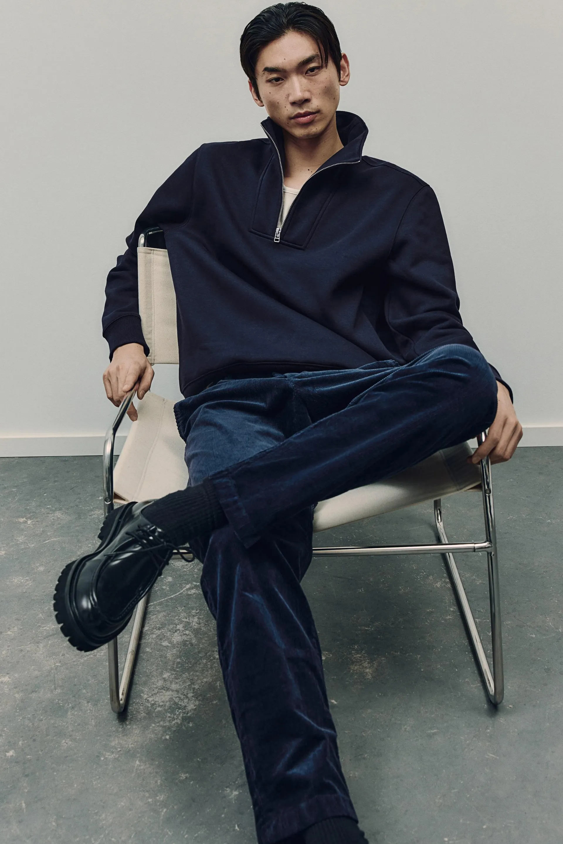 Sudadera Regular Fit con zíper superior