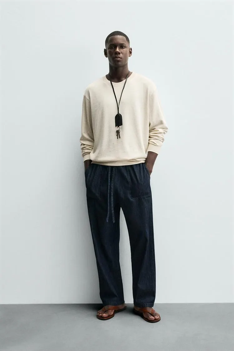 SOFT CREWNECK SWEATSHIRT