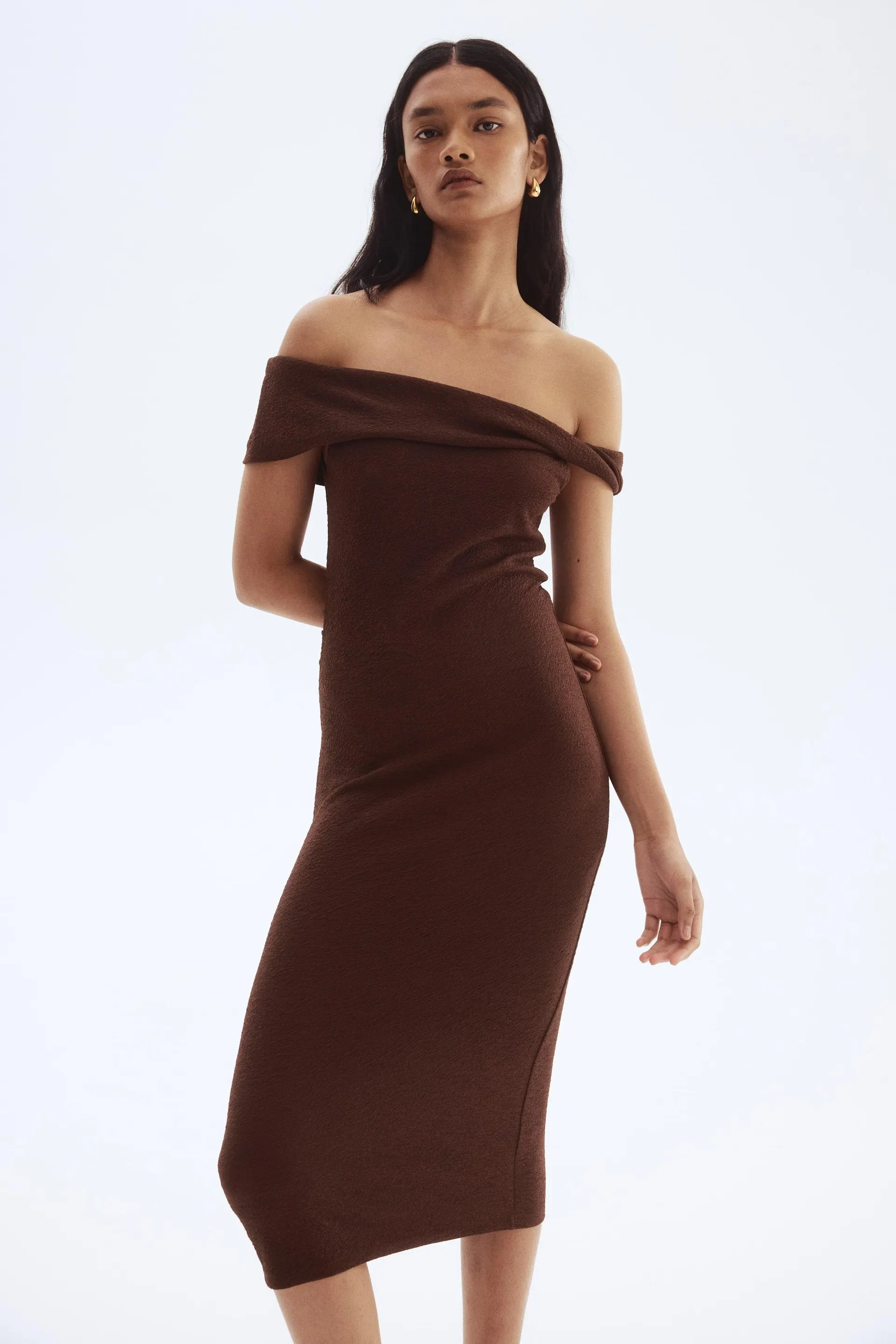 Vestido drapeado de un hombro