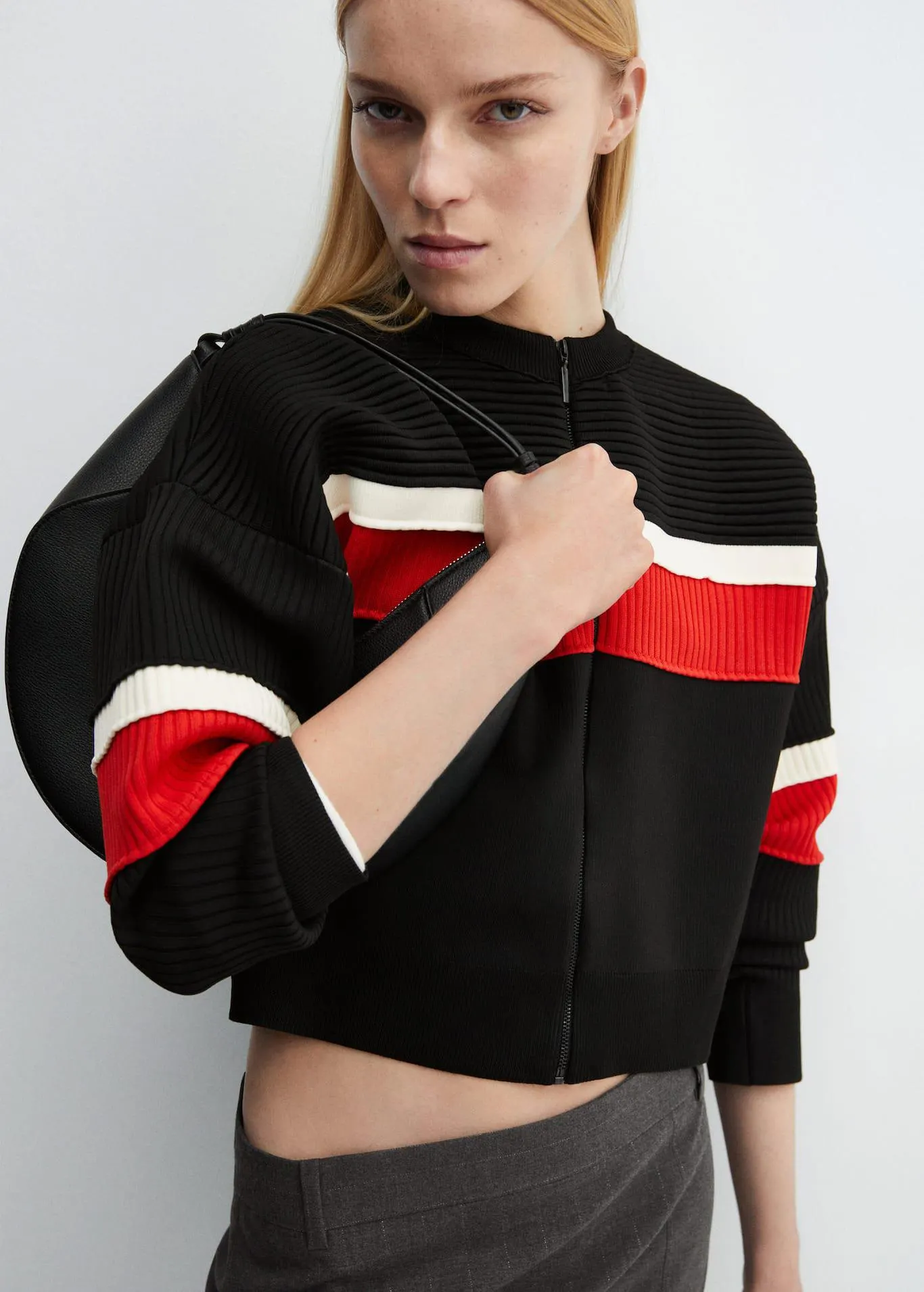 Cárdigan canalé cremallera