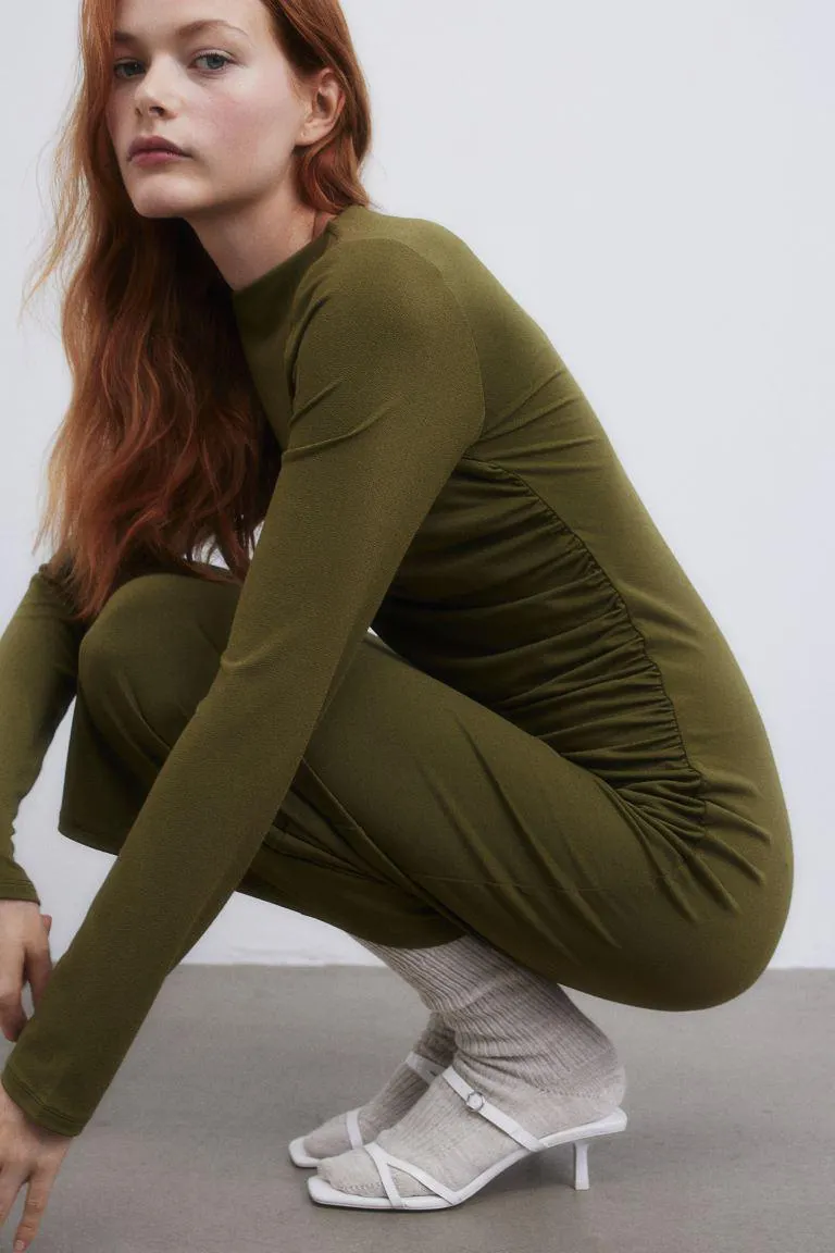 Vestido drapeado en punto