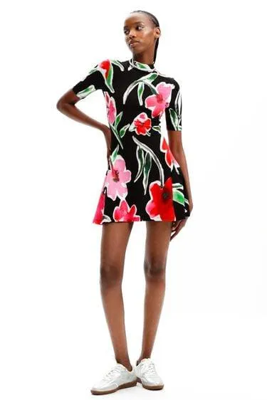 Vestido corto skater flores