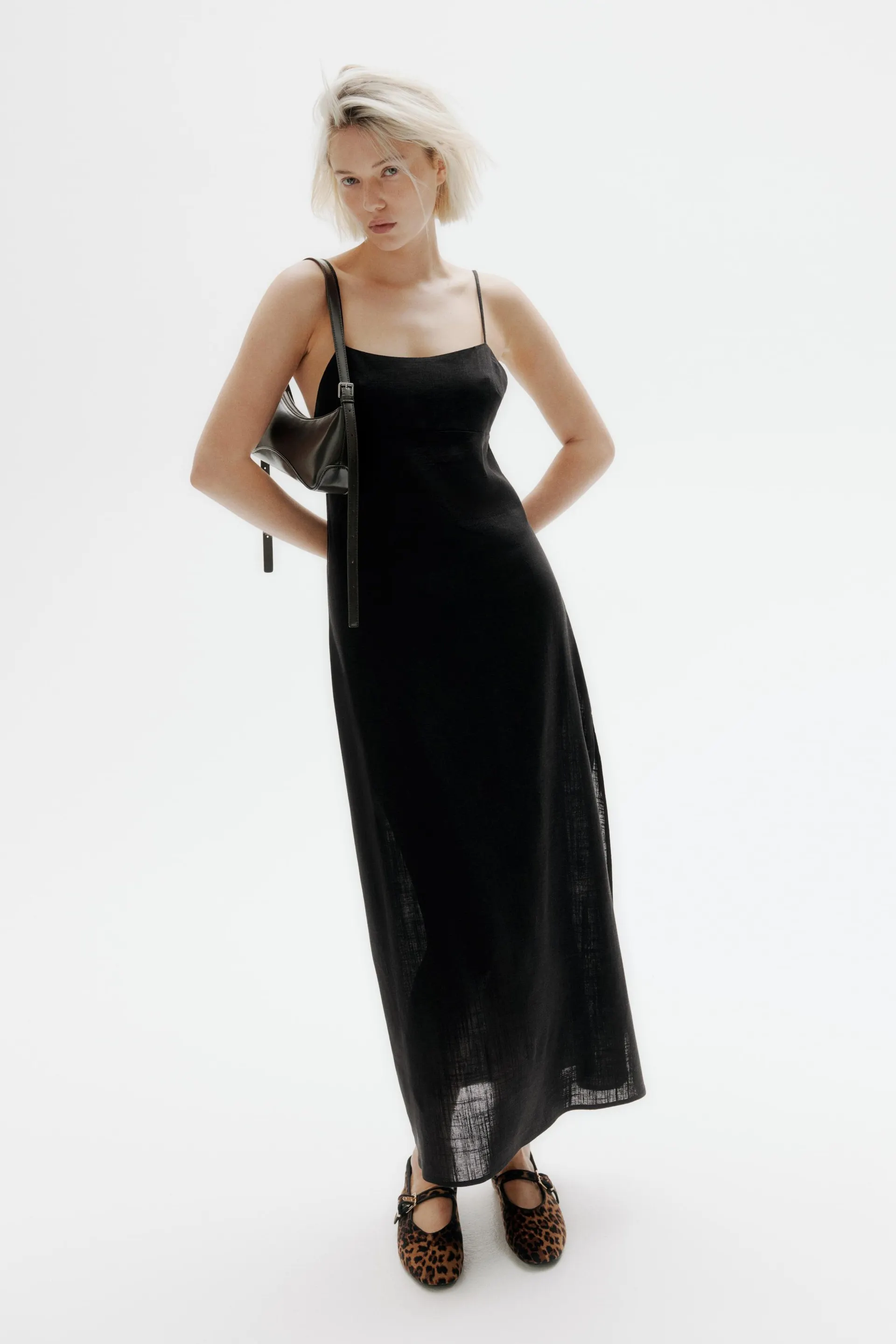 Vestido maxi con detalle de lazos