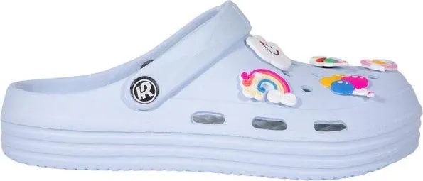 sandalia sueca con pines