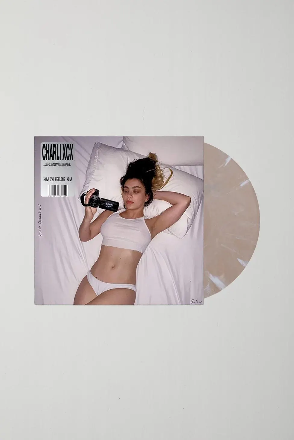 Charli xcx - how i'm feeling now UO Exclusive LP