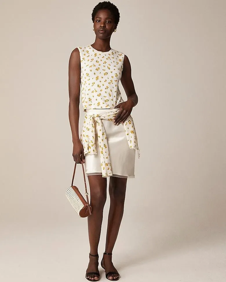 Featherweight cashmere sweater shell in budding rose print