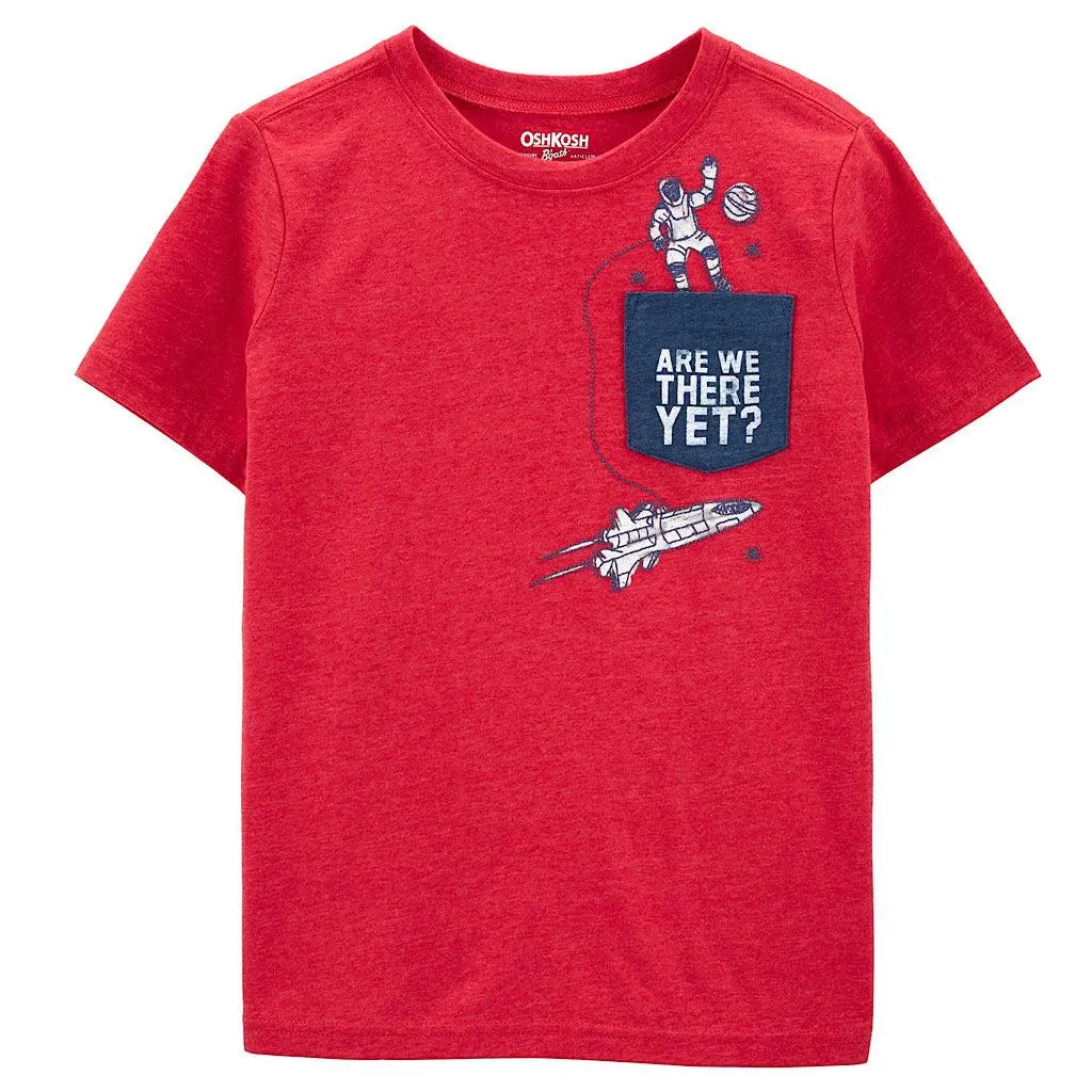 Playera Oshkosh roja astronauta para niño