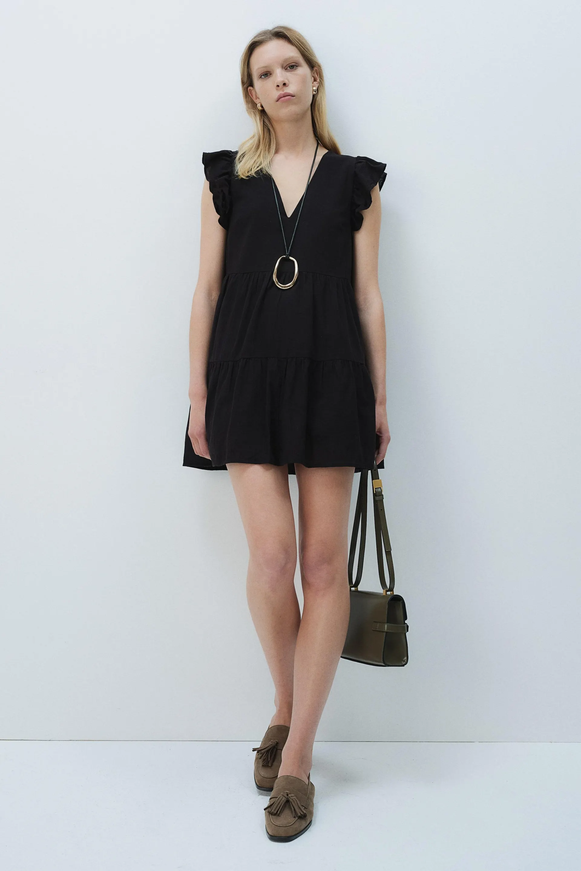 Vestido línea A con mangas mariposa