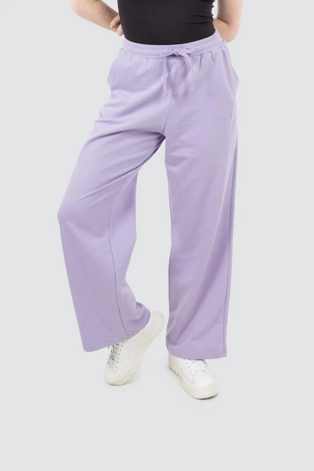 Pantalón deportivo pierna ancha