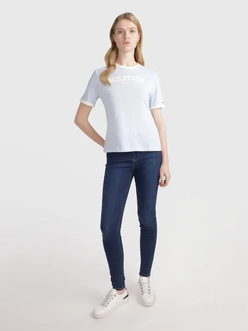 Playera Tommy Hilfiger con logo aterciopelado de mujer