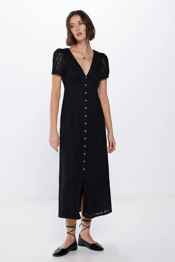 Vestido midi crochet botones