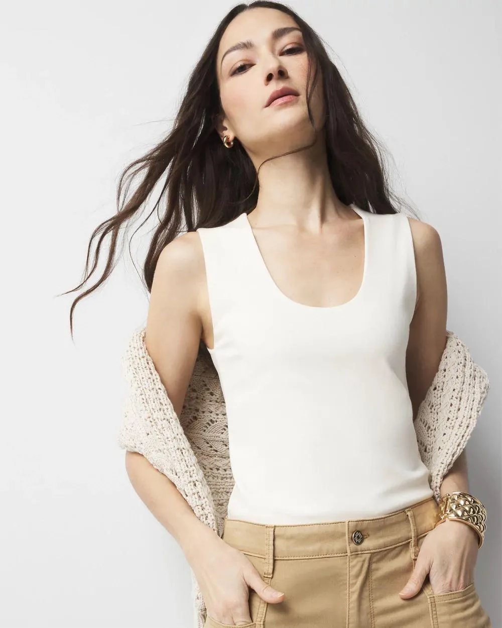 WHBMFORME ™ All Ways Stretch Scoop Neck Shell