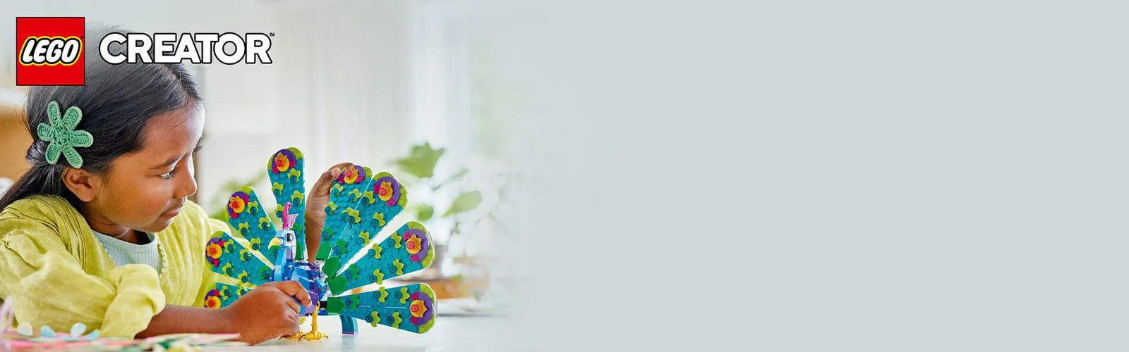 LEGO® Creator Pavo Real Exótico