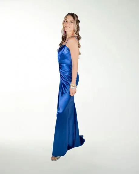 VESTIDO CL DRAPEADO CON CAUDA