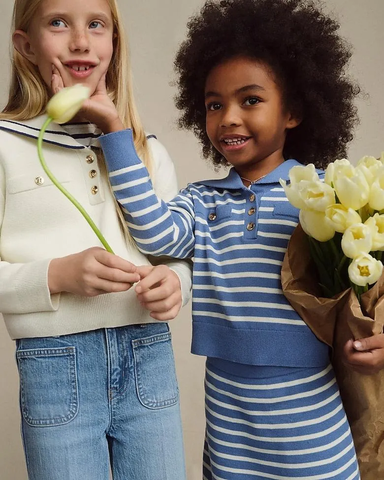 Girls' sailor-collar sweater in stripe