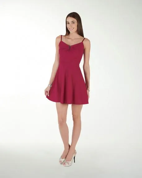 VESTIDO CASUAL LISO FALDA AMPLIA