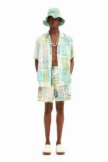 Camisa de manga corta con acuarelas