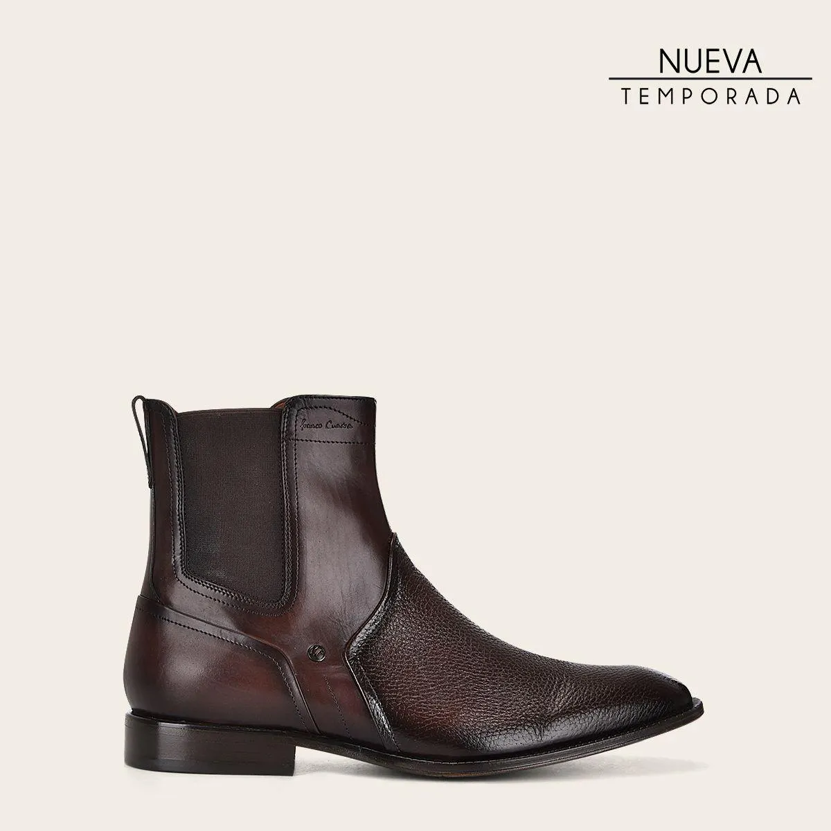 Botín de vestir en piel de venado.