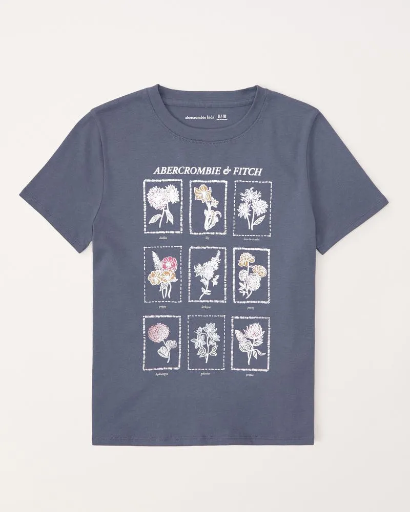 oversized graphic logo tee