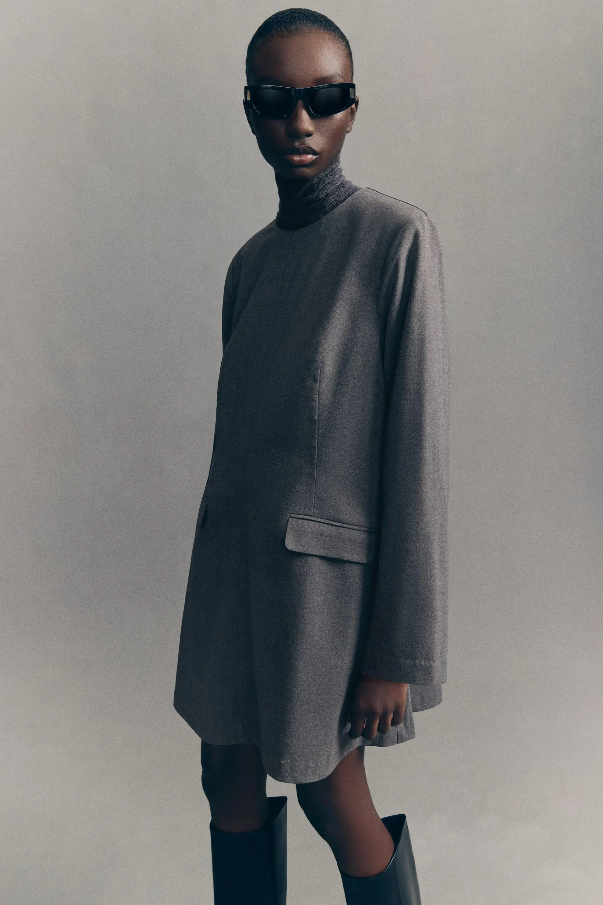 Robe à épaulettes