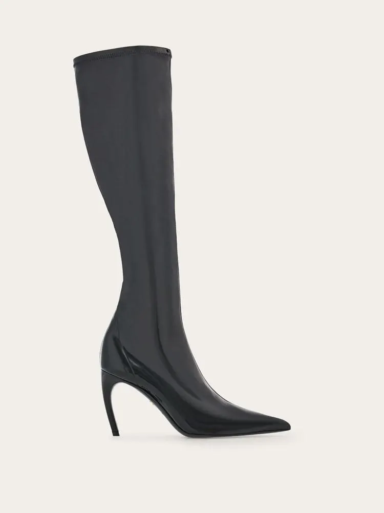 Botas de charol elástico