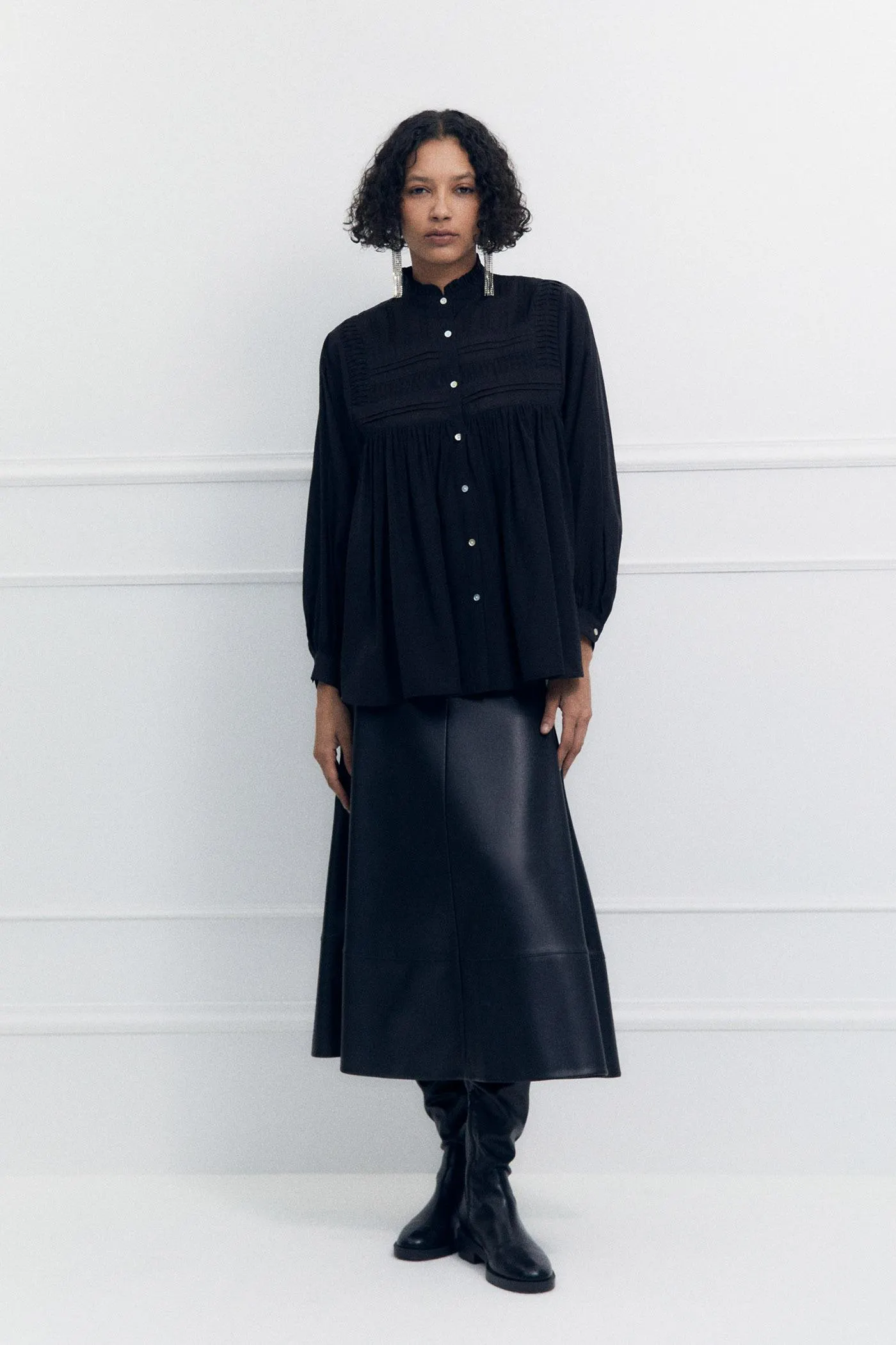 Camisa pechera jaretas