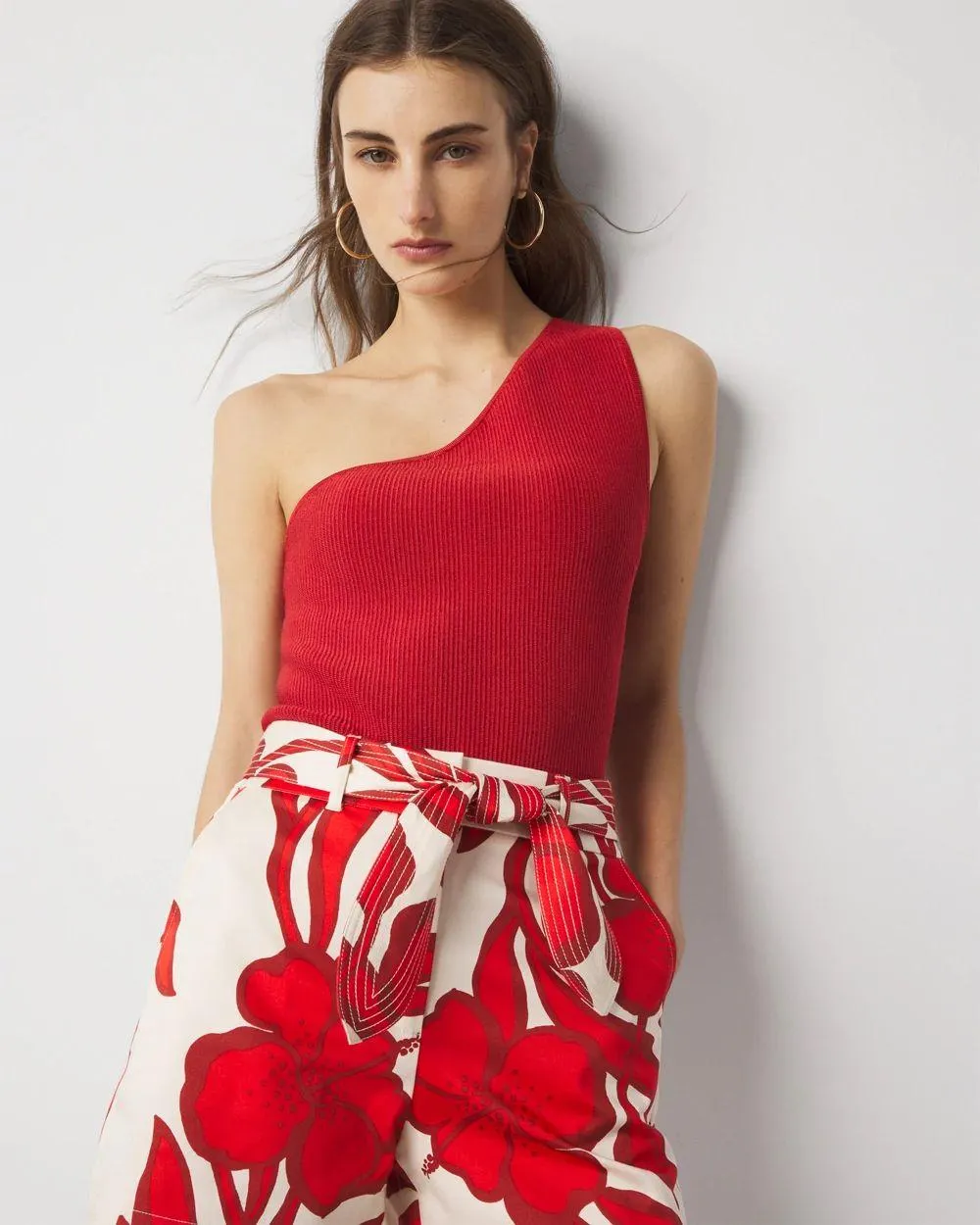 WHBM FORME ™ Sculpt Stretch One Shoulder Sweater