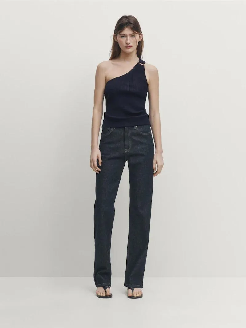 Top canalé asimétrico detalle pieza