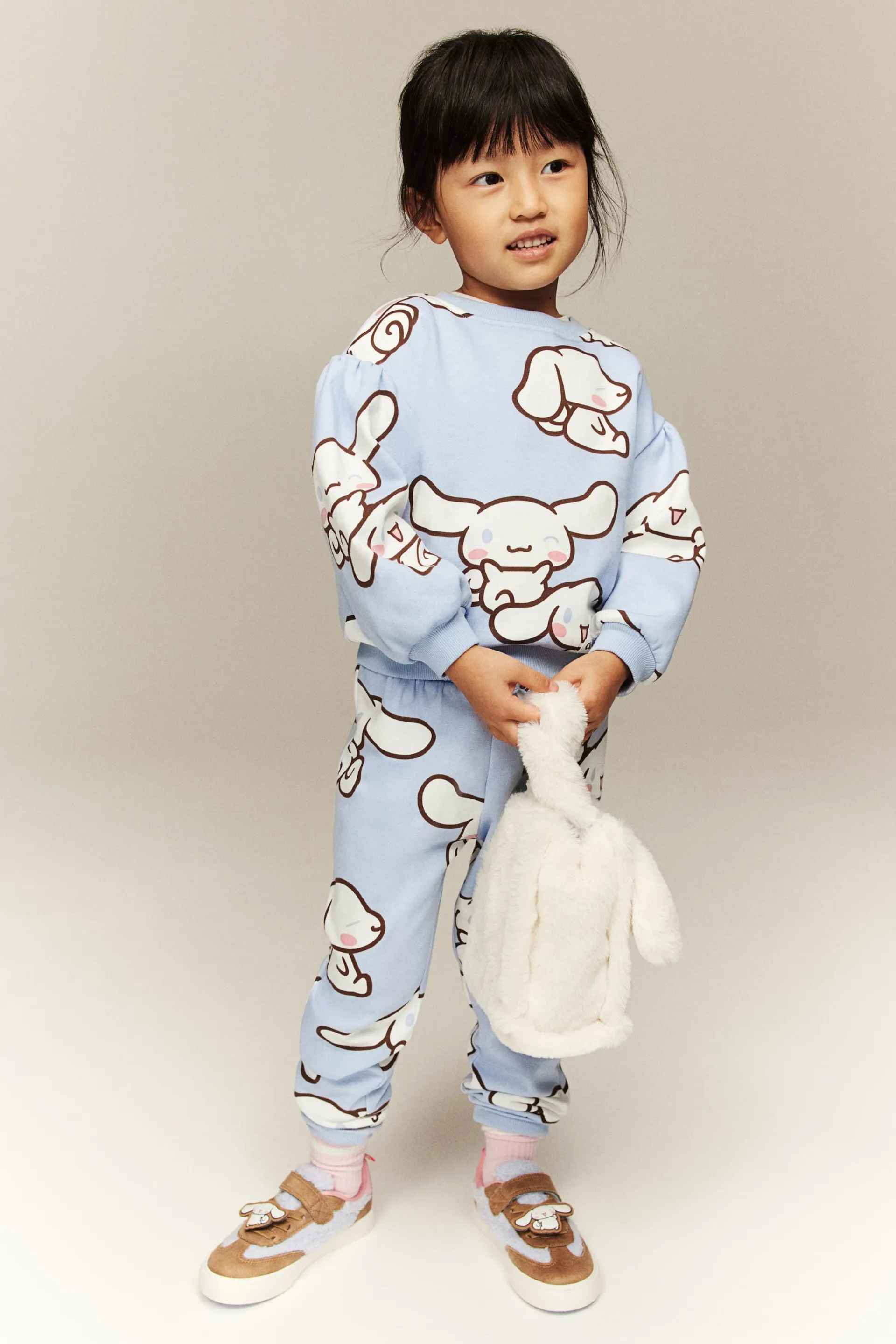 Joggers en french terry con diseño