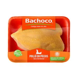 PECHUGA DE POLLO CON HUESO CORTE AMERICANO