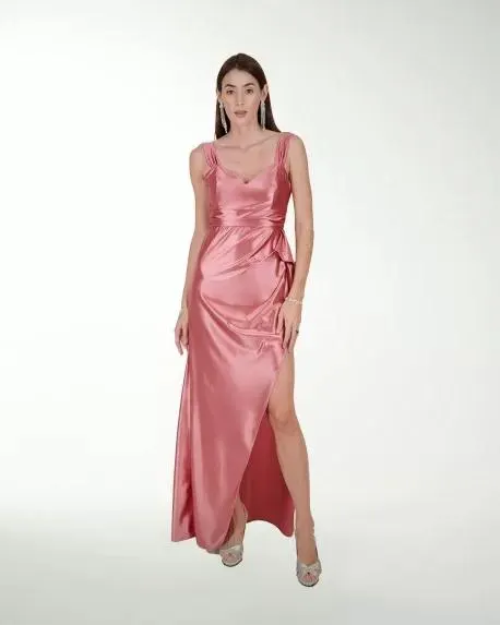 VESTIDO CL LISO CON ABERTURA EN FALDA