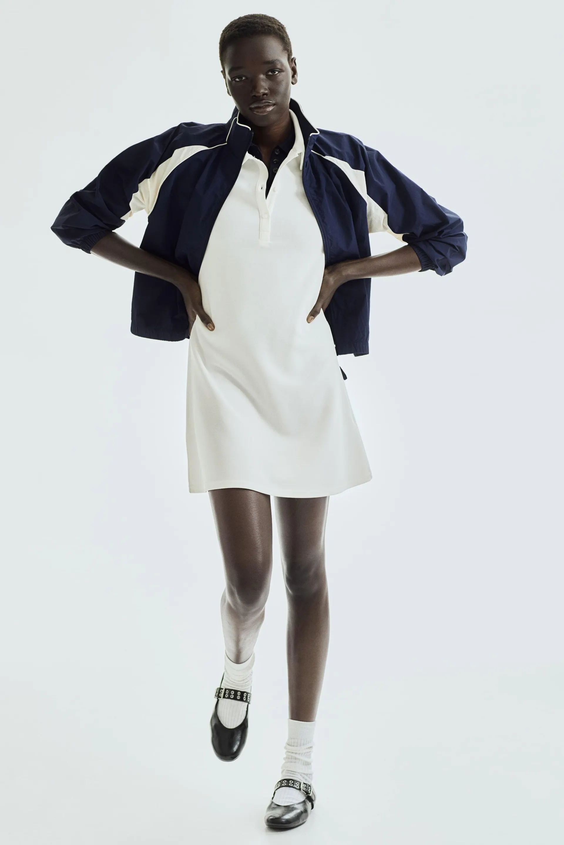 Vestido polo con vuelo