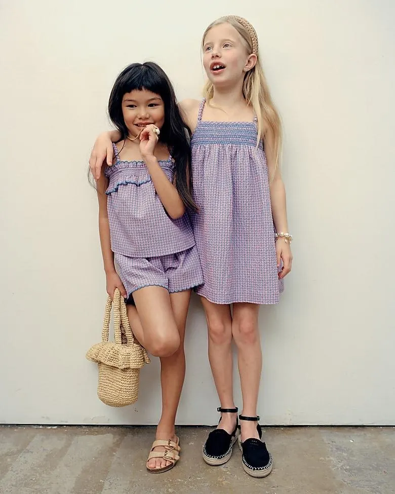 Girls' scalloped-trim tank top in crinkle gingham