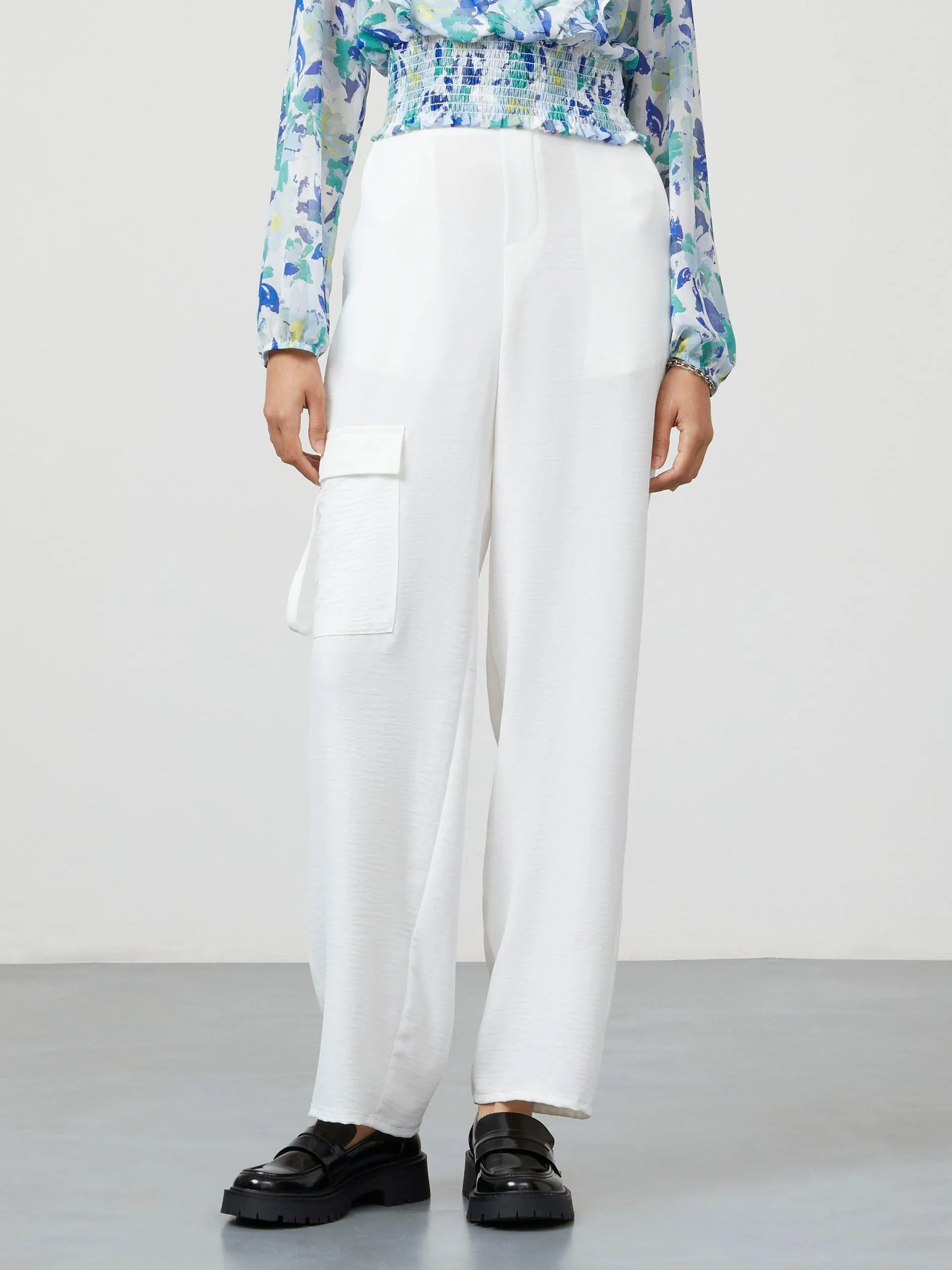 Pantalón Cargo Fluido Blanco