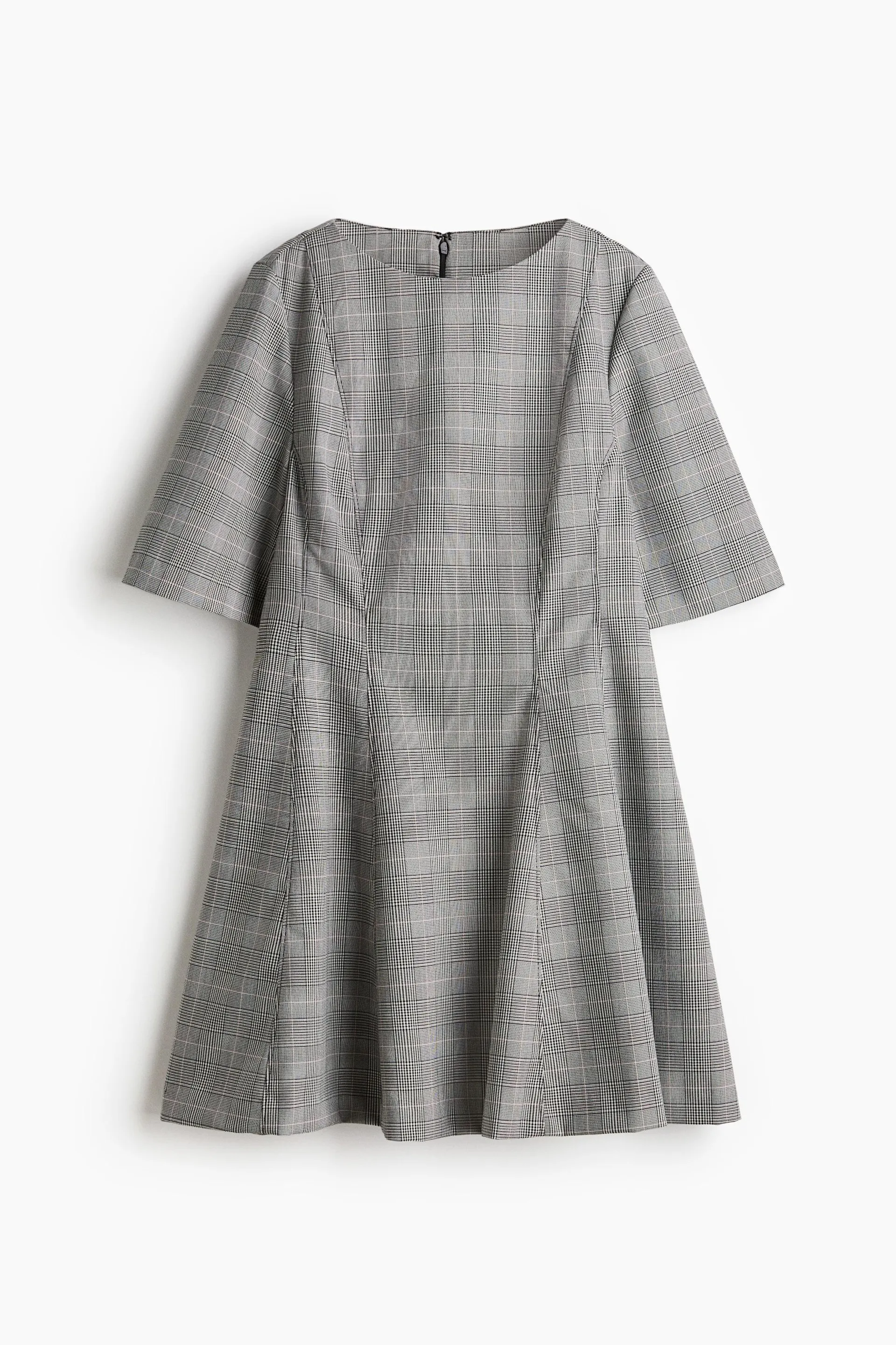 Vestido con cintura ajustada en sarga