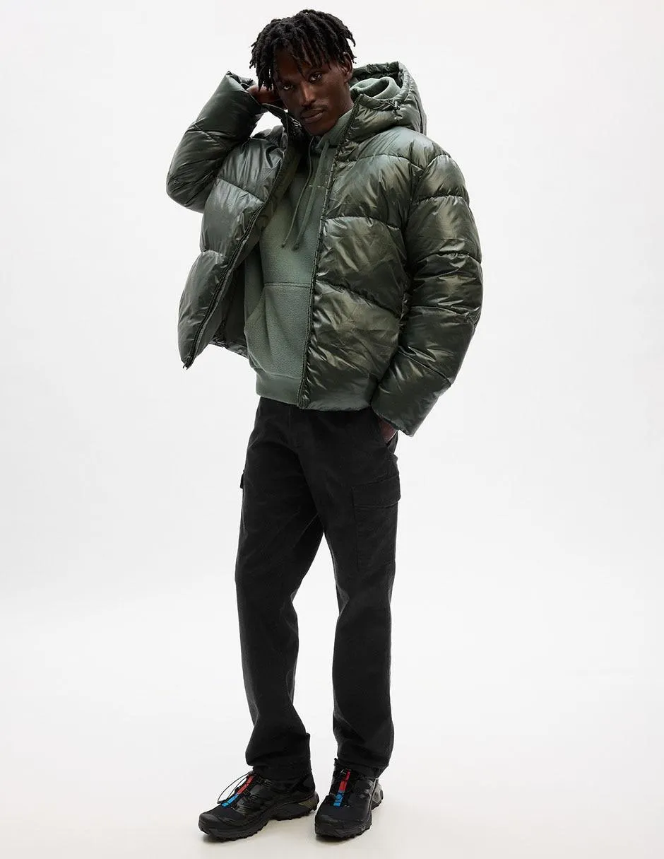 Chamarra con capucha para hombre