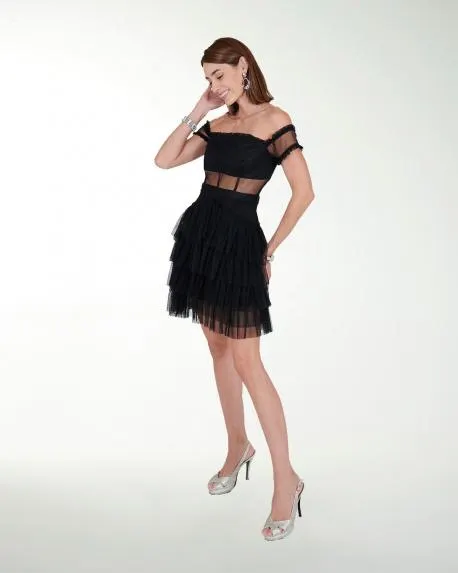 VESTIDO CC LISO CON OLANES