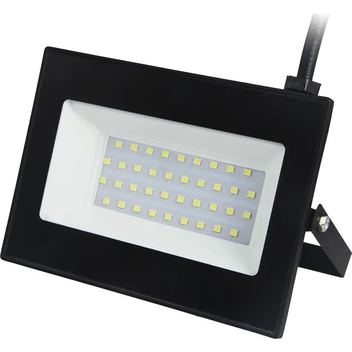 Reflector LED Exterior 20W 3000K Luz Cálida – Modelo EB2032