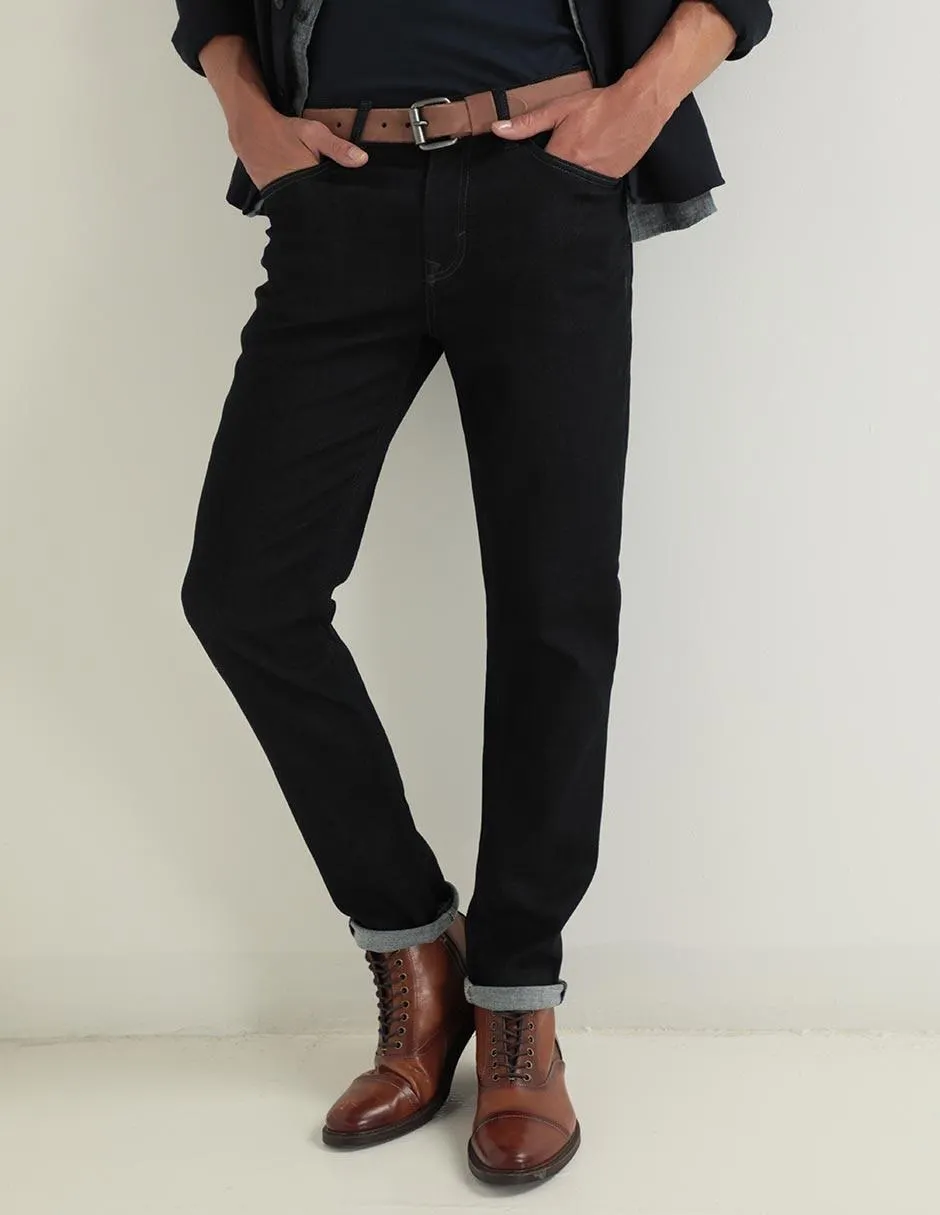 Jeans straigth lavado obscuro para hombre
