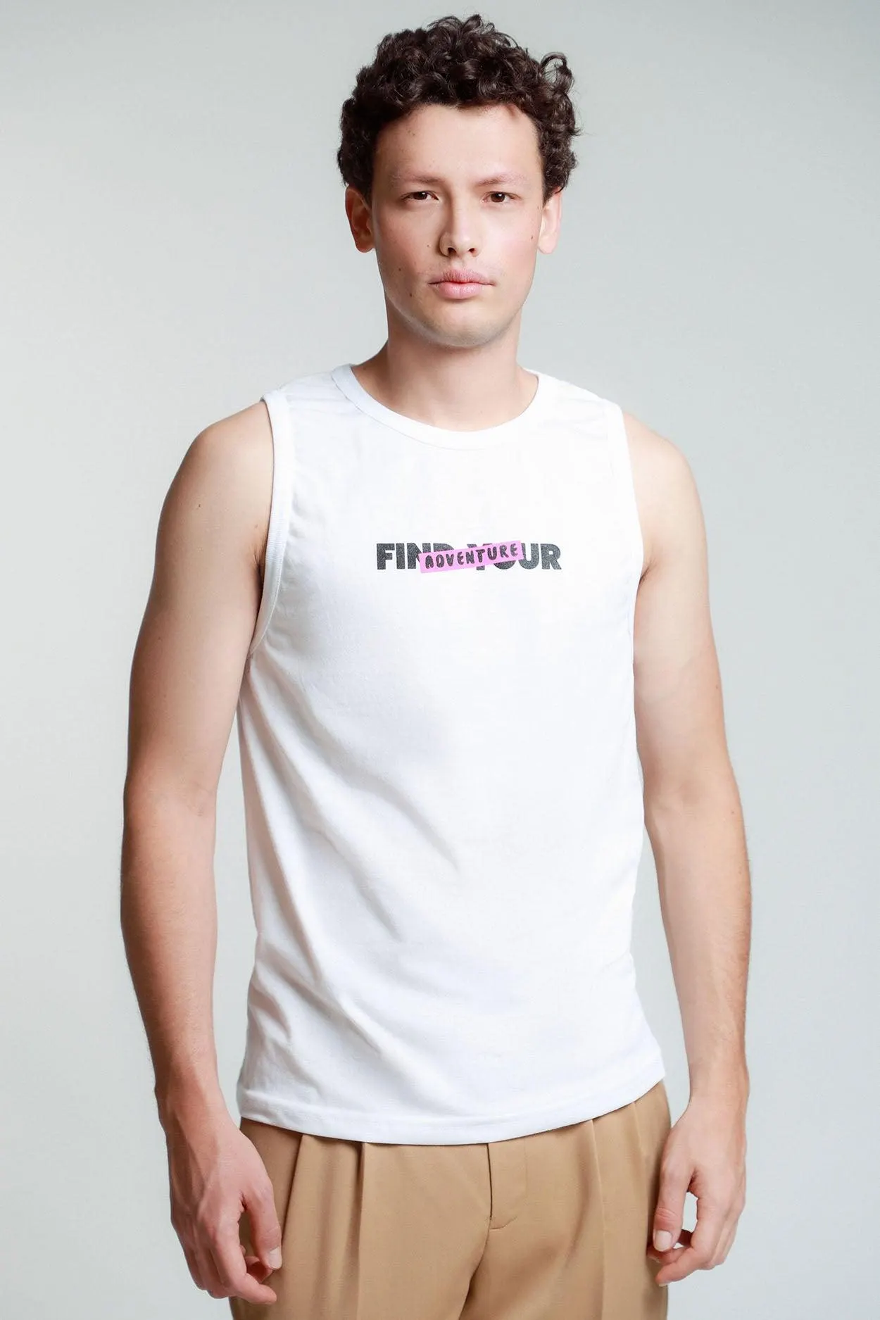 Playera "Find Your Adventure"