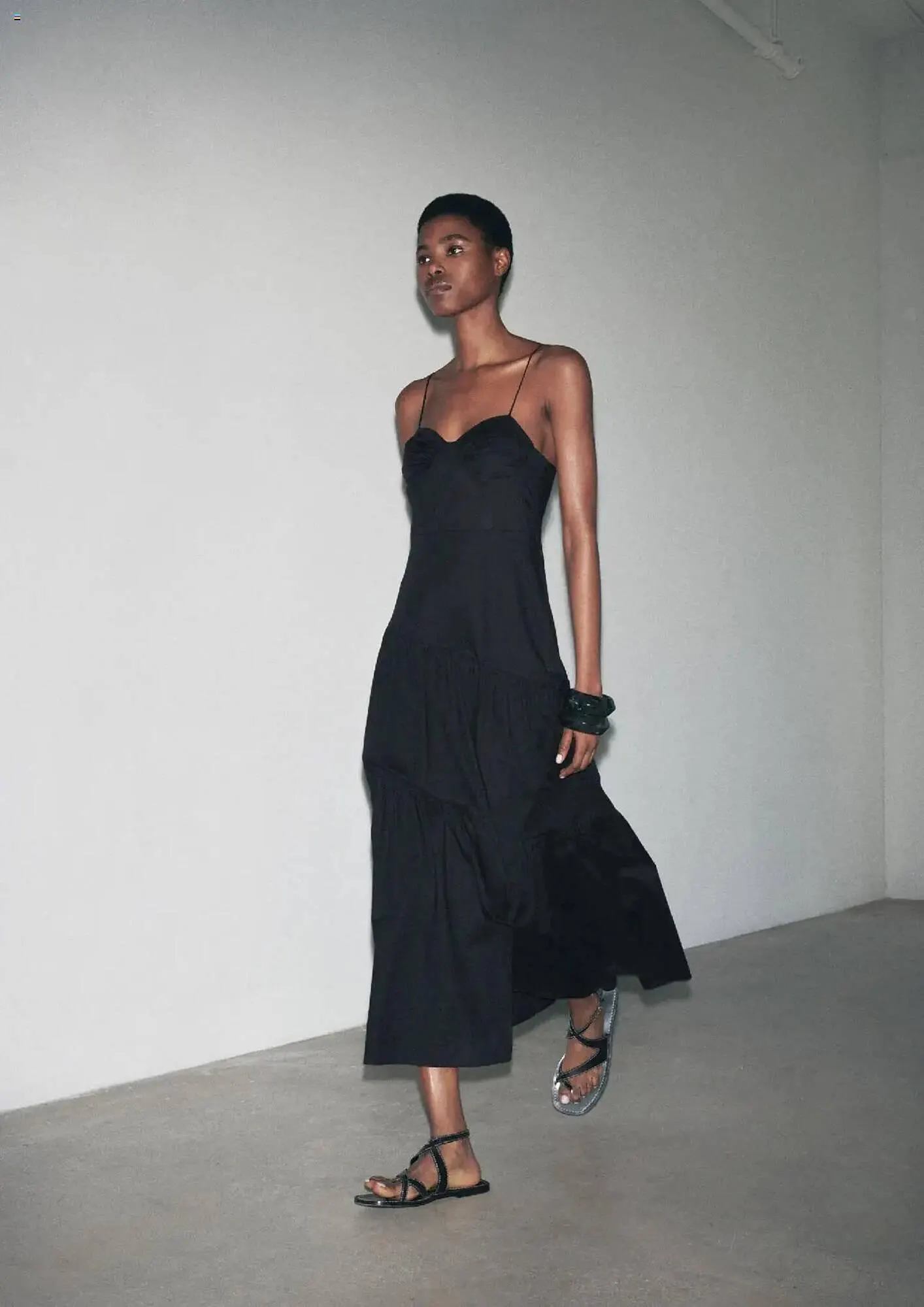 Catálogo de Catálogo ZARA 1 de abril al 30 de abril 2025 - Pagina 16