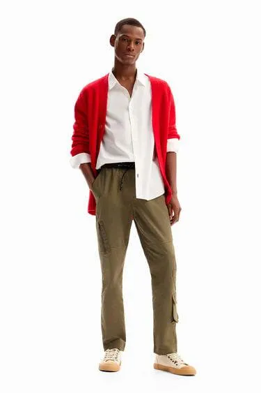 Camisa básica detalles contraste