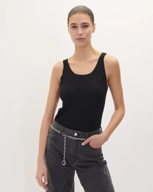 Blusa Negra Sin Mangas Tejido Canalé