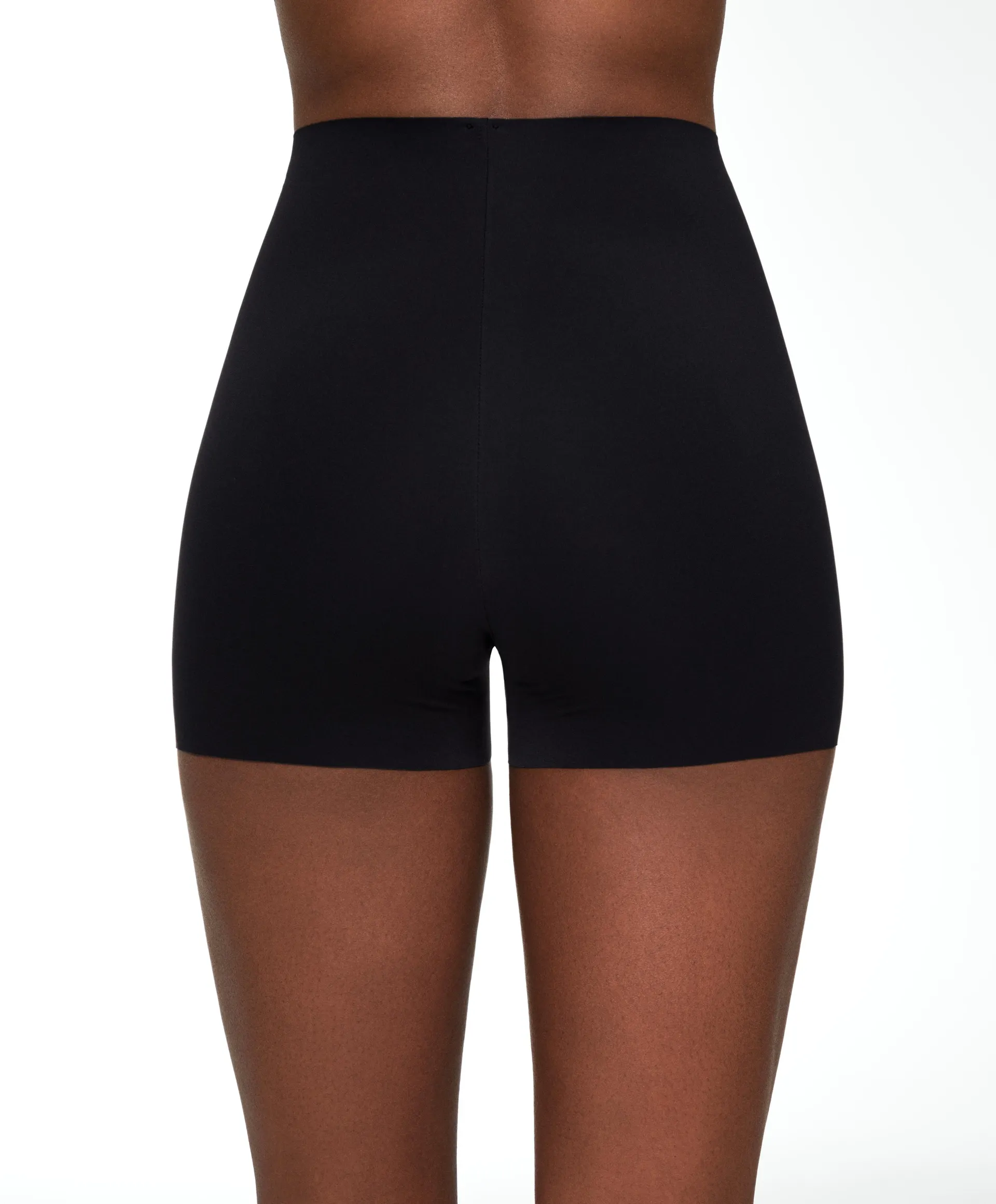 Hot pants cintura alta invisible laser cut