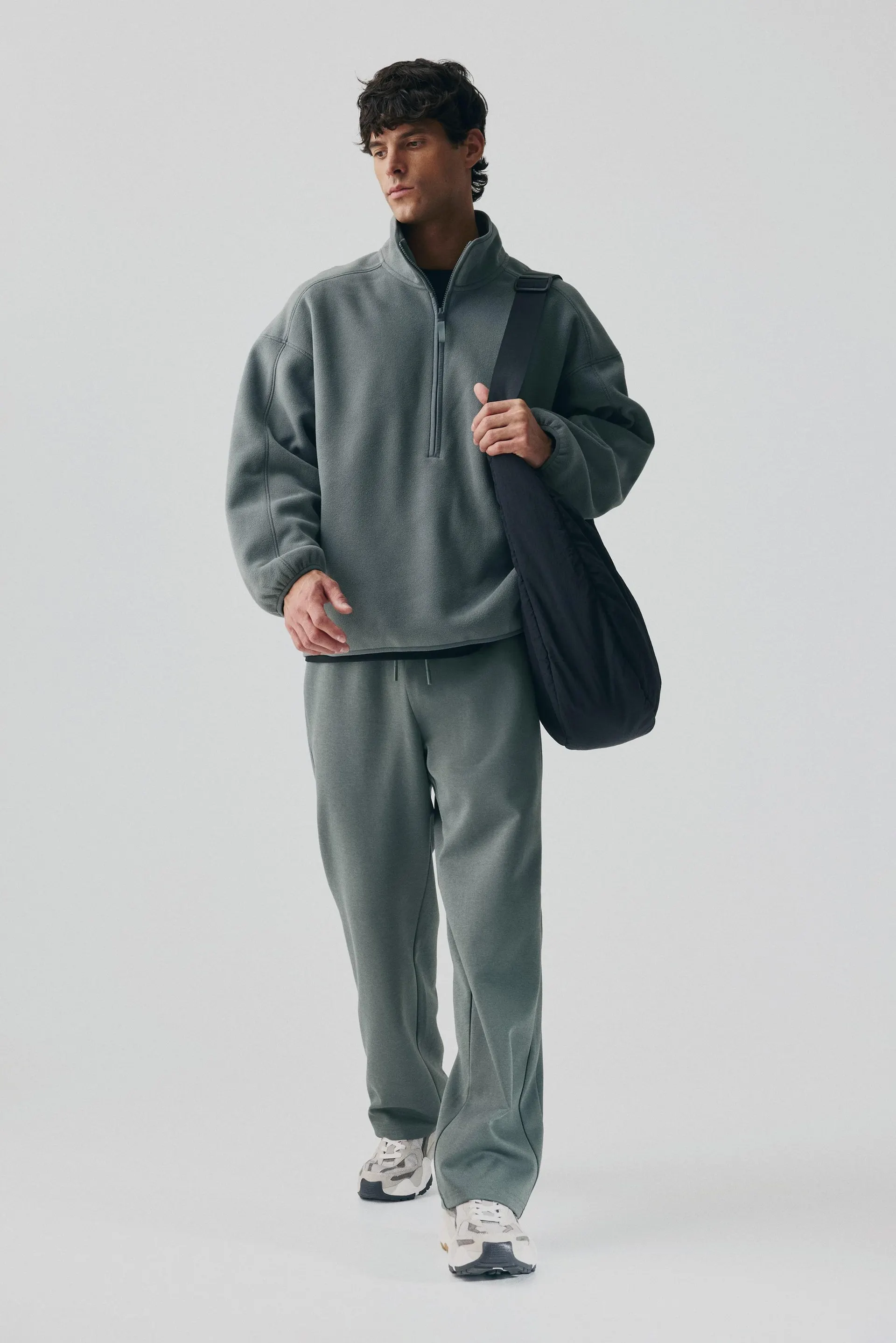 Sudadera deportiva en tejido polar