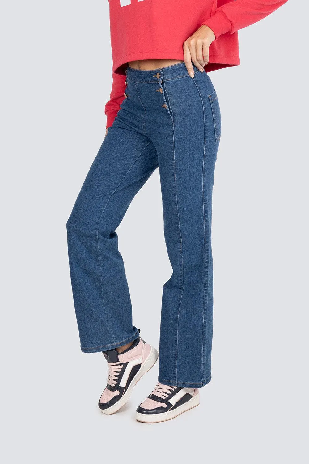 Jeans pierna ancha con botones