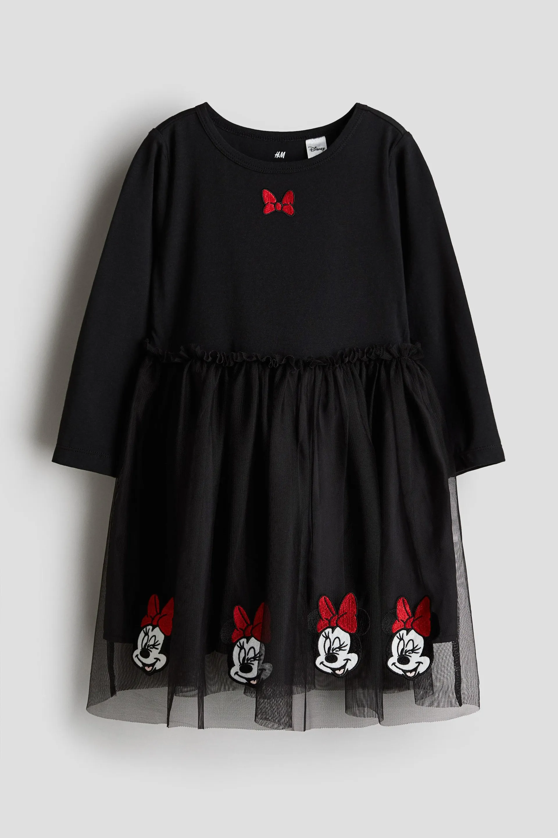 Vestido con falda de tul y diseño