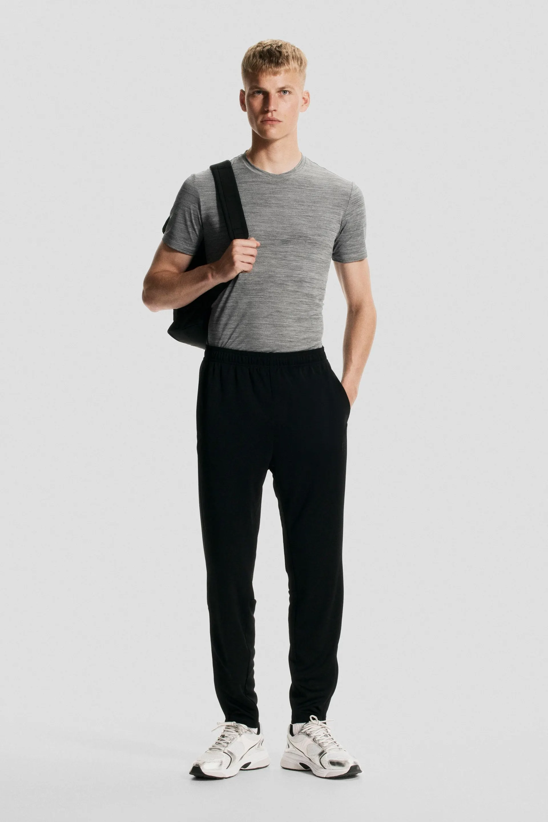 Muscle Fit Sports top with DryMove™